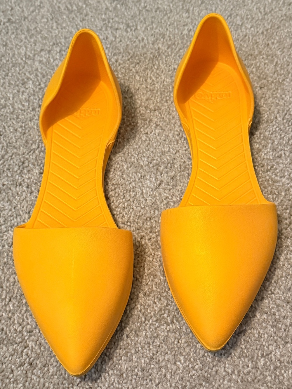 Native Shoes Audrey D'Orsay Pointed Toe Flats Groovy Yellow Women's Size 6 US